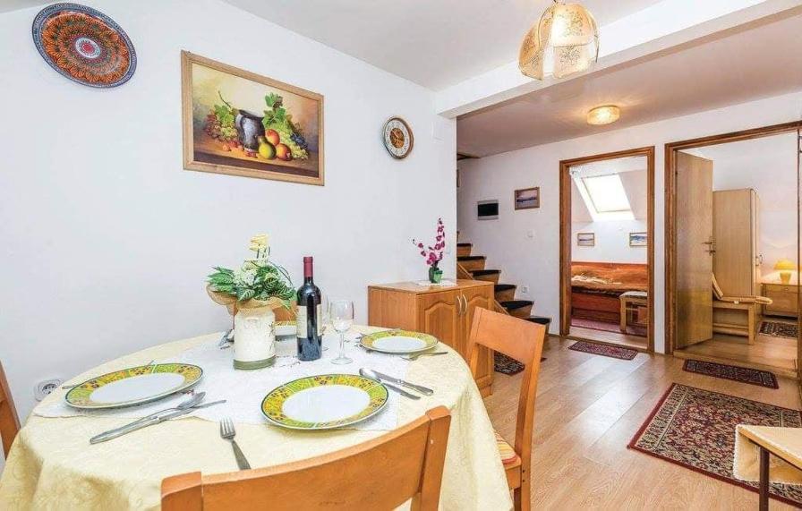 Apartman Svetlicic Ravna Gora Eksteriør billede